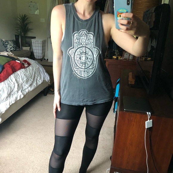 Hamsa muscle tank - Picture 2 of 6